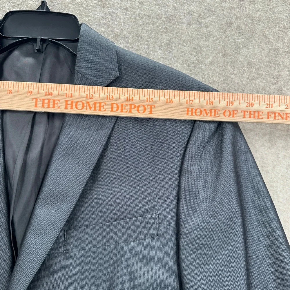 Calvin Klein Shiny Charcoal Herringbone Full Suit Jacket 40R Pants 32X30‎